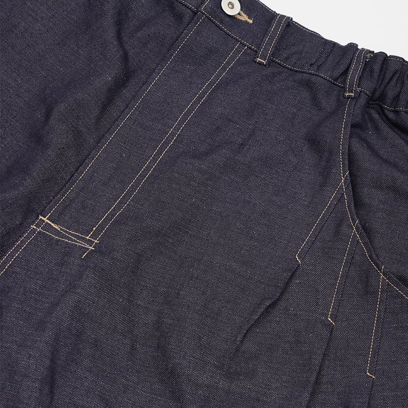 WANTHEM｜LOOSE SHIFT PLEATED JEANS - NAVY | WANT