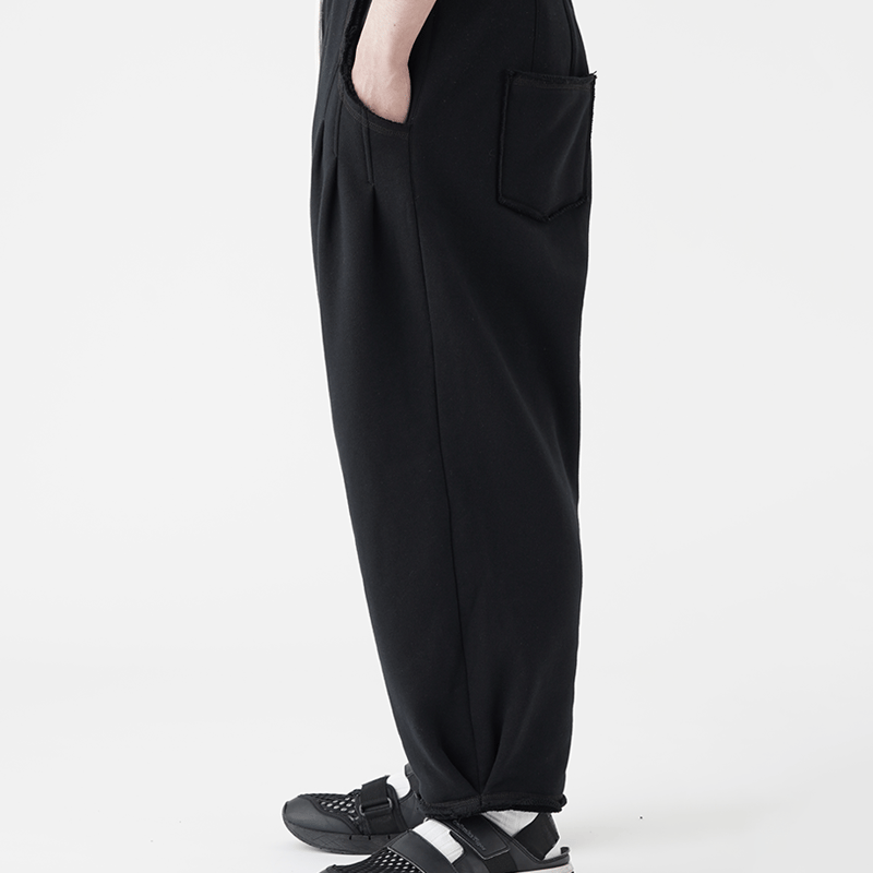 WANTHEM｜LOOSE SHIFT PLEATED SWEAT PANT | WANTHE