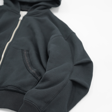 WANTHEM｜LOOSE ELBOW TUCK ZIP-UP HOODIE