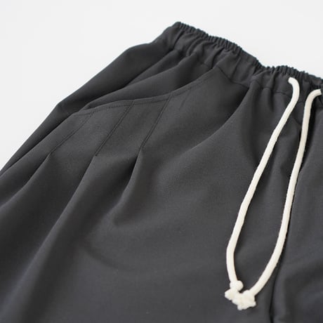 WANTHEM｜LOOSE SHIFT PLEATED PANT-BLACK