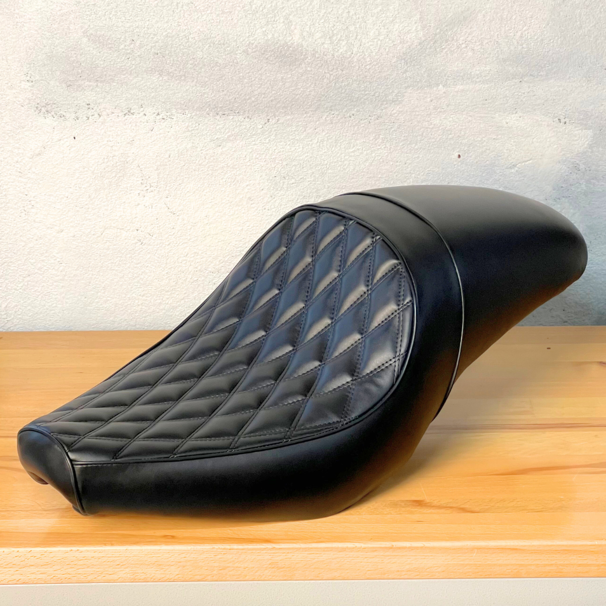 レブル250 ロングシート ダイヤステッチ/ガンファイタータイプ