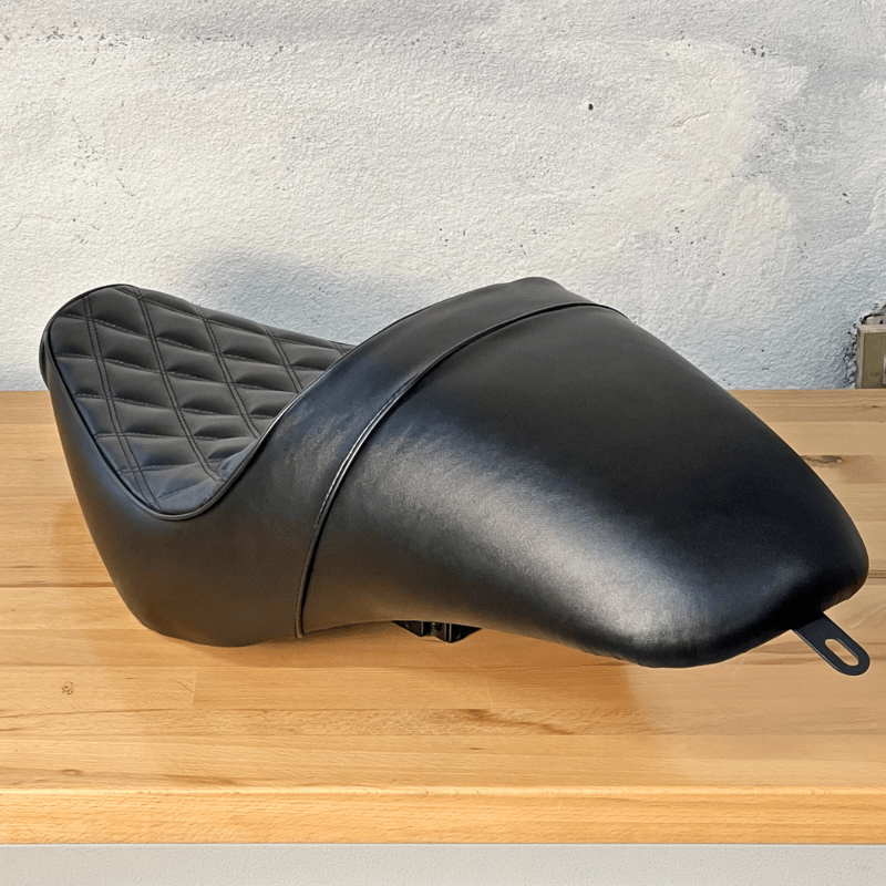 レブル250 ロングシート ダイヤステッチ/ガンファイタータイプ