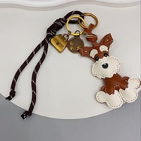 シャナウザーバッグチャームブラウン