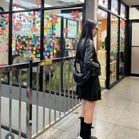 牛革クロワッサンボディバッグ