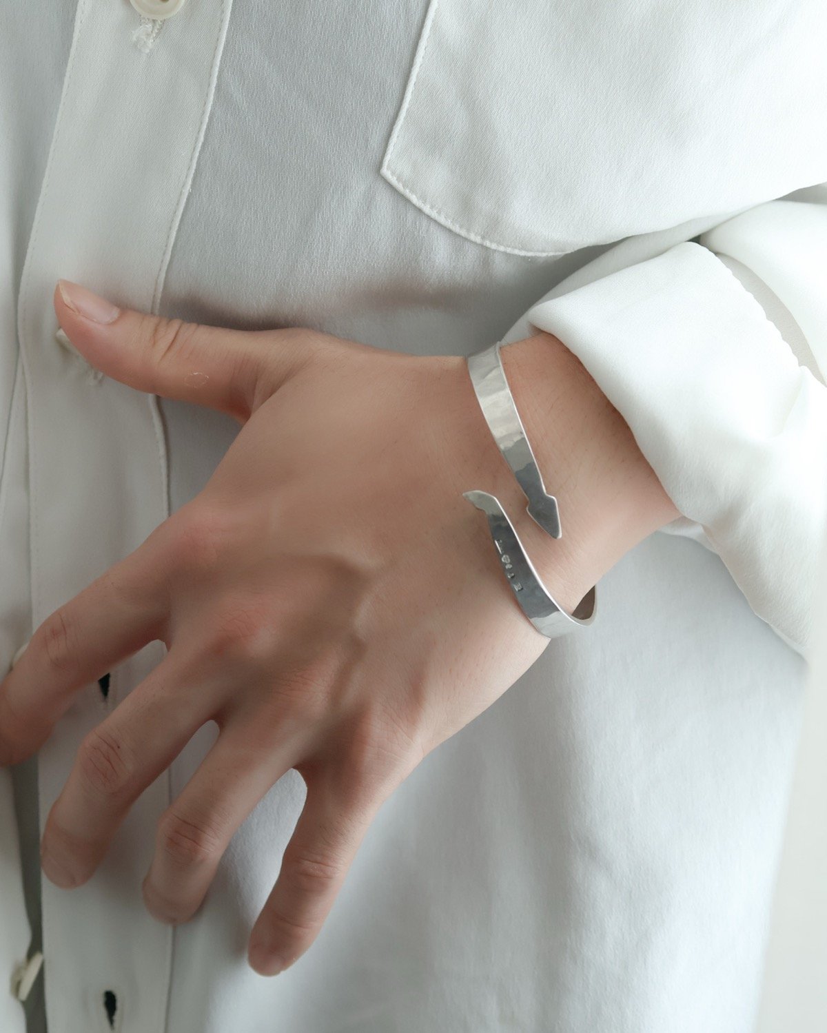 1955 Sweden Stockholm / モダンシルバーバングル/ by Axel Ca