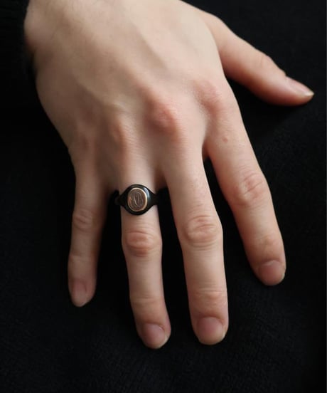 English antique モーニングジュエリー　ジェットリング　/9CT gold