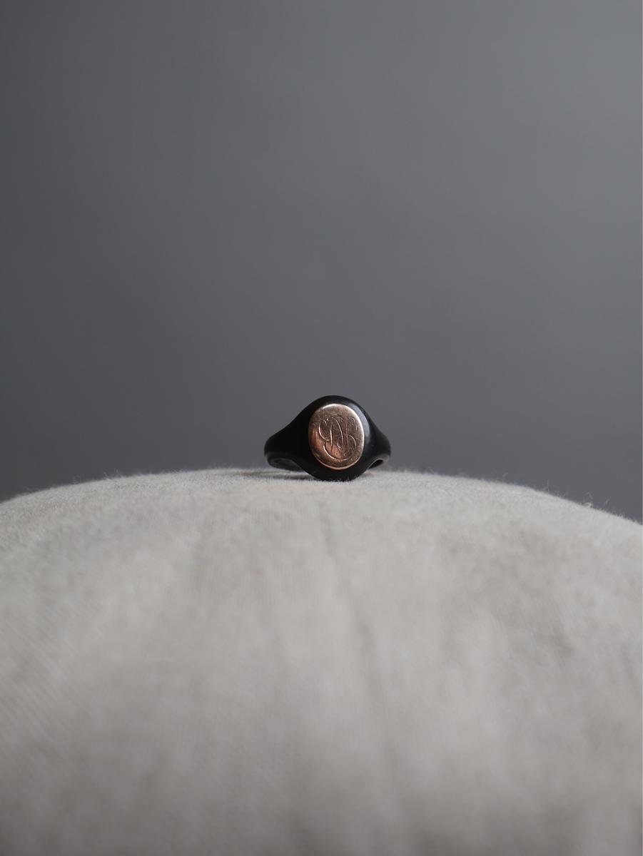 English antique モーニングジュエリー ジェットリング /9CT gold |