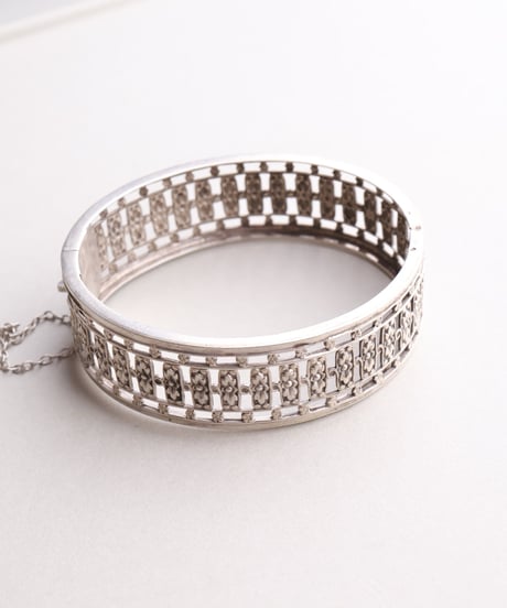 c.1900–20 France / Ferronnerie Floral Gate Bangle / Silver 800