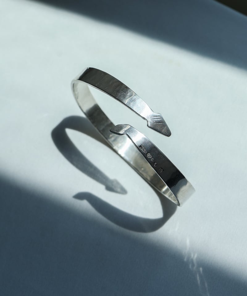 シルバーバングル　ヴィンテージ 1955 Sweden Stockholm / モダンシルバーバングル/ by Axel Ca