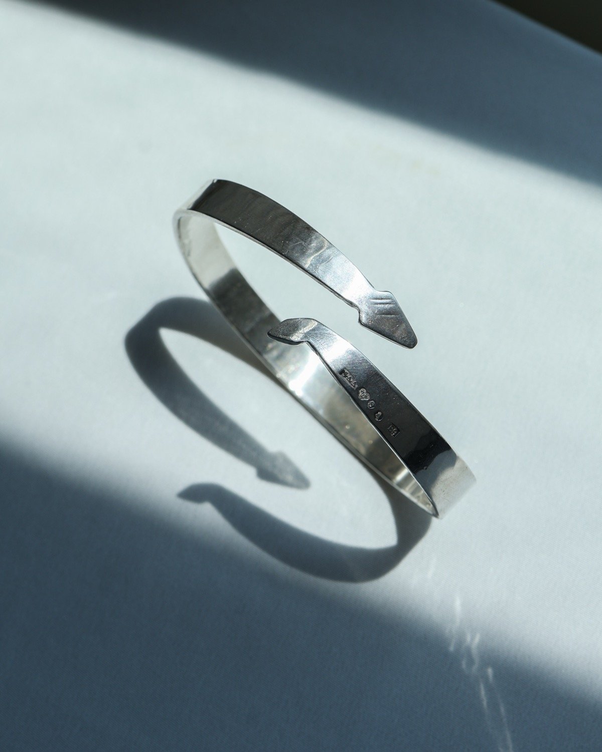 1955 Sweden Stockholm / モダンシルバーバングル/ by Axel Ca