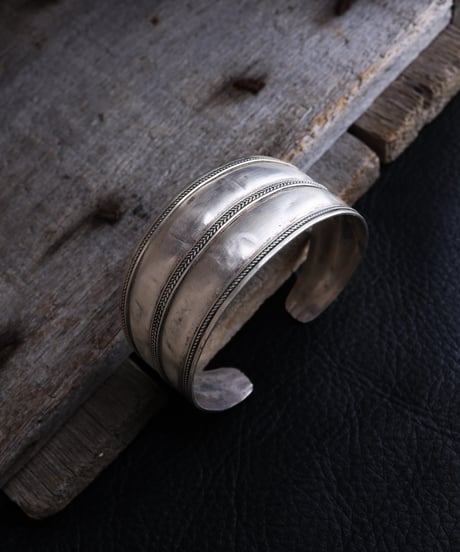 c.1930-50 Morocco Primitive Cuff Bangle / Silver 800
