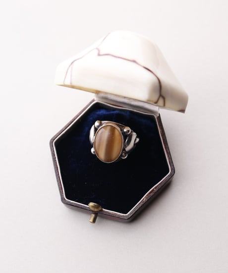 c.1921-29 Czechoslovakia Cubism Tiger Eye Ring / Silver 900
