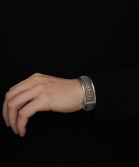 c.1900–10 France / Gothic Gate Bangle / Silver 800