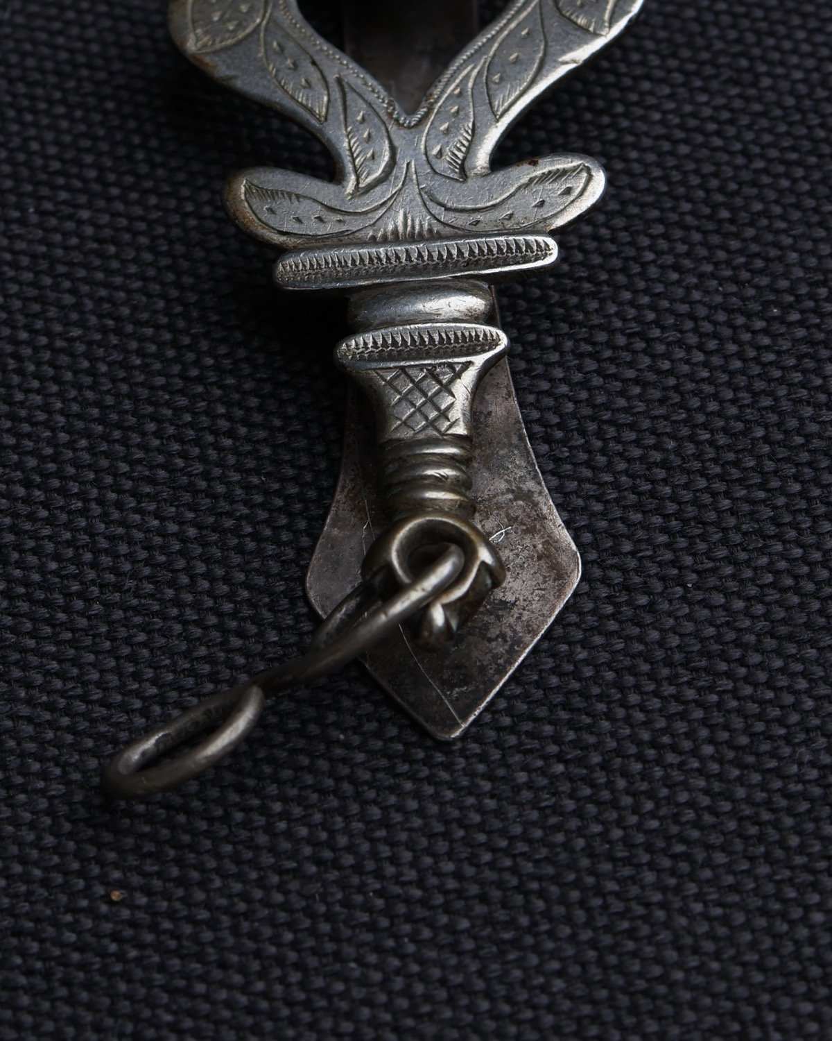 ヨーロッパ輸入雑貨♡アールヌーヴォーな銀色フォトフレーム♡ガラス入り♪ スワロフスキー SWAROVSKI フォトフレーム Minera ポストカード