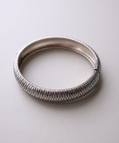 c.1950 Germany Herringbone Hinged Bangle / Silver 830
