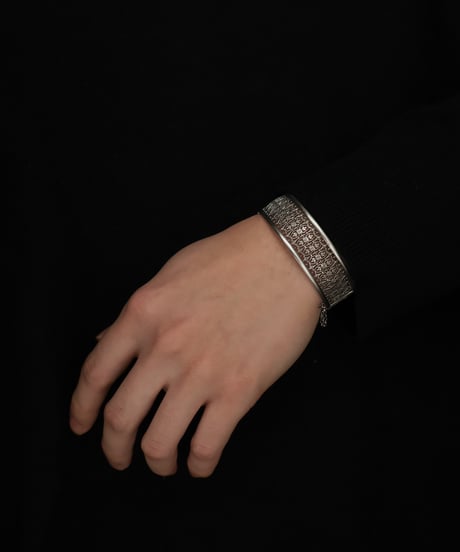 c.1900–10 France / Gothic Gate Bangle / Silver 800