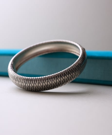 c.1950 Germany Herringbone Hinged Bangle / Silver 830