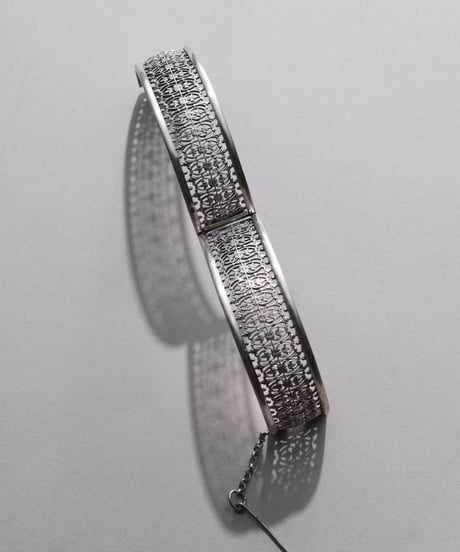 c.1900–10 France / Gothic Gate Bangle / Silver 800
