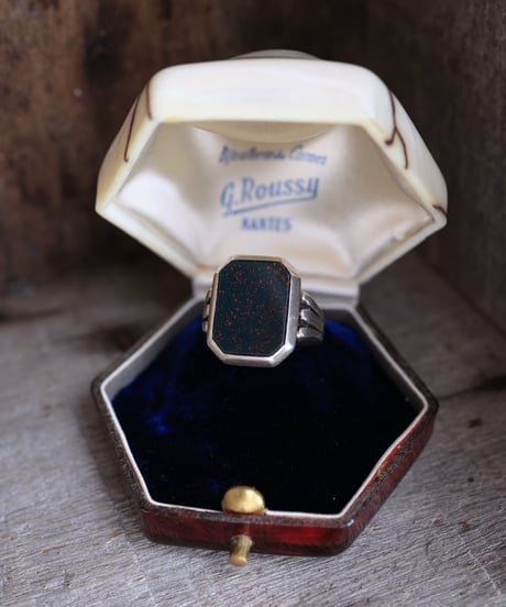 c.1930 Germany / Signet Ring / Bloodstone × Silver 835