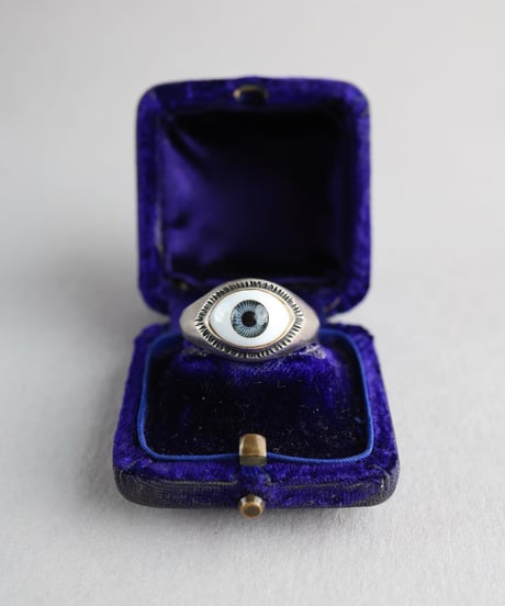 Surreal Eye Ring / Silver 925
