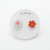 梅の花、梅の花、いつ咲くのかな？　イヤリング
