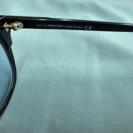 TOM FORD TF5660-F-B 001 51ㇿ23 145⋆0　中古
