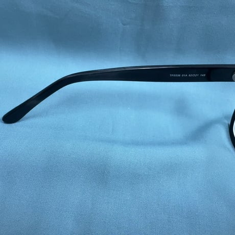 TOMFORD TF0336 01A 52ㇿ21 145　中古