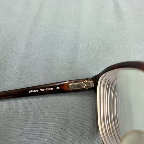 TOM FORD TF5196 052 53ㇿ18　145　中古