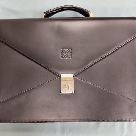 ロエベ　ビジネスバック　中古