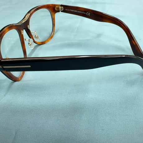 TOMFORD TF9257 05J 54ㇿ19　140 度付きレンズ　中古