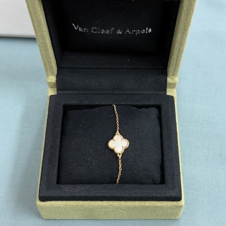 Van Cleef & Arpels VCARF68800　　中古