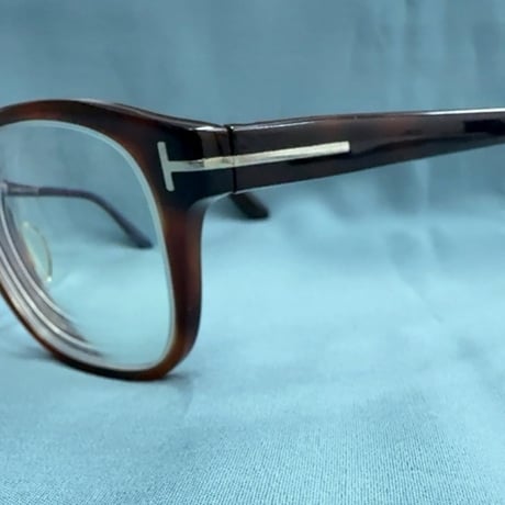 TOM FORD TF5196 052 53ㇿ18　145　中古