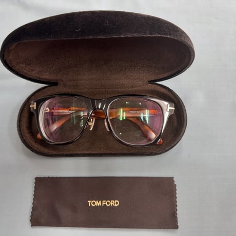 TOMFORD TF9257 05J 54ㇿ19　140 度付きレンズ　中古