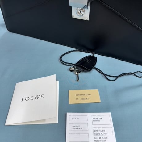 ロエベ　ビジネスバック　中古