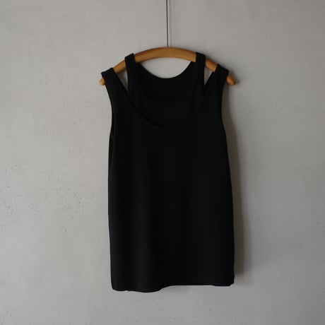 ＜BISOWN>  COTTON CIRCULAR RIB LAYERED TANKTOP (BLACK)