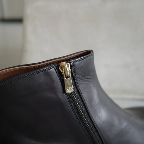 <Forme>  MOLDER
