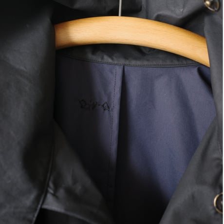 <oira> OTAHUKU coat (Black)