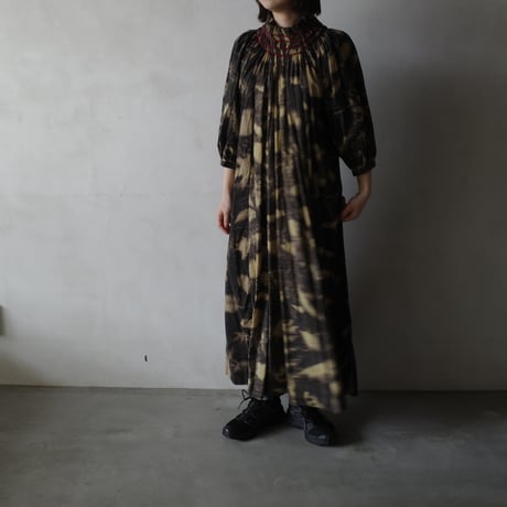 <TADO> CHITRA SMOCKING DRESS