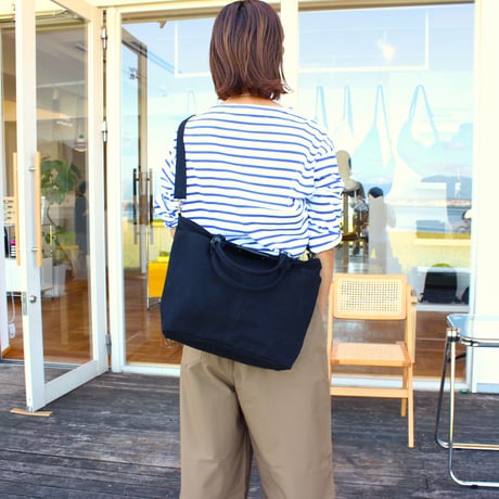 BO simple tote bag midium BLACK