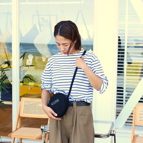 BO circle shoulder bag KHAKI