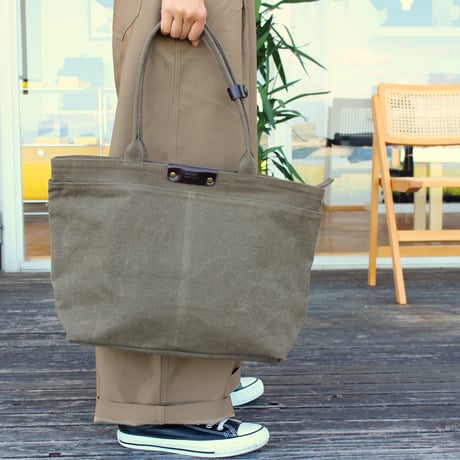 BO simple tote bag large  KHAKI