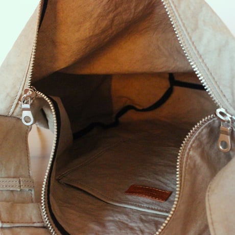 WARM narrow shoulder bag large CAMEL