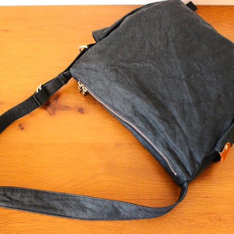 WARM narrow shoulder bag small　DARK NAVY