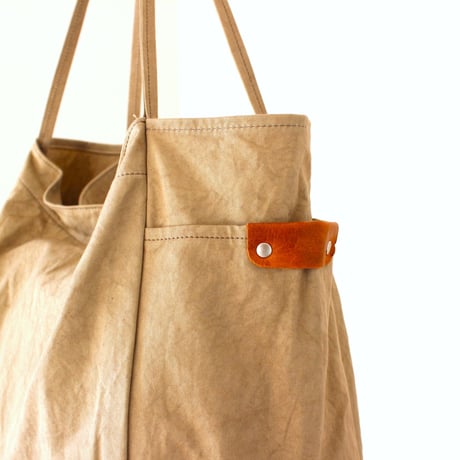 WARM useful shoulder bag large　CAMEL