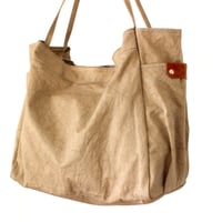 WARM useful shoulder bag midium　CAMEL