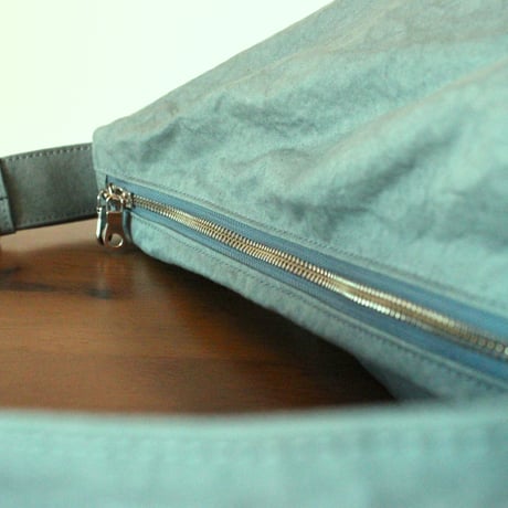 WARM narrow shoulder bag large  BLUE