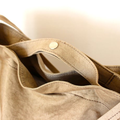 WARM useful shoulder bag midium　CAMEL