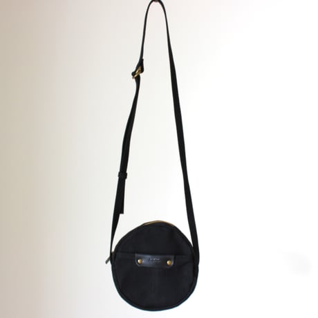 BO circle shoulder bag BLACK