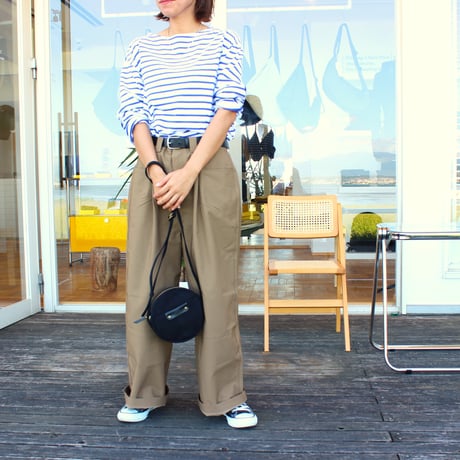 BO circle shoulder bag KHAKI