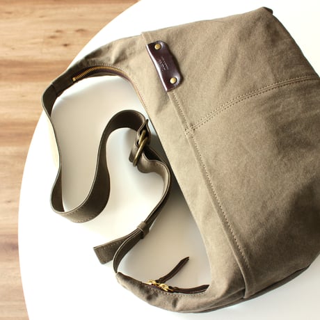 BO harf moon shoulder bag　KHAKI